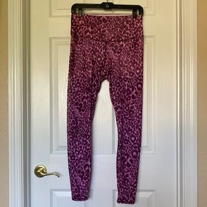 Fabletics mesh overlay athletic pants. Sz M